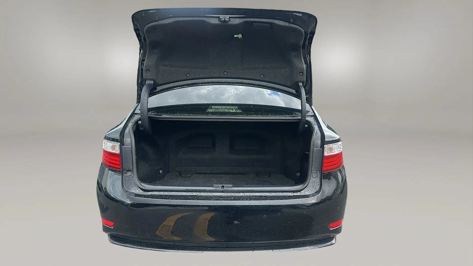 Used 2013 Lexus ES 300h w/ Luxury Pkg FWD image 15