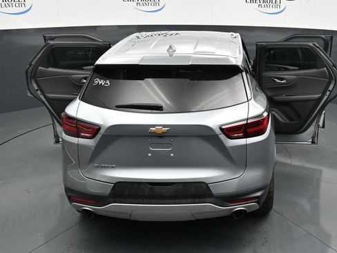 Used 2025 Chevrolet Blazer LT FWD image 35