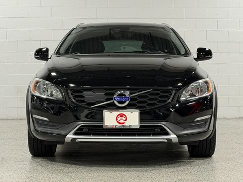 Used 2016 Volvo V60 T5 Cross Country w/ Climate Package AWD/4WD image 3