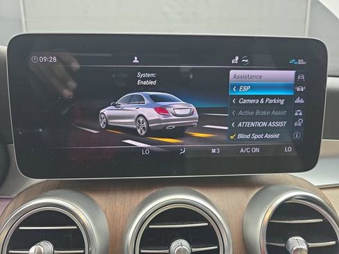 Used 2019 Mercedes-Benz C 300 4MATIC Sedan image 34