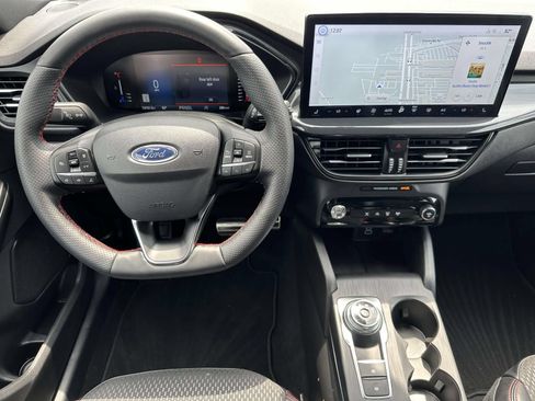 Used 2024 Ford Escape ST-Line Select w/ Tech Pack #1 AWD/4WD image 8