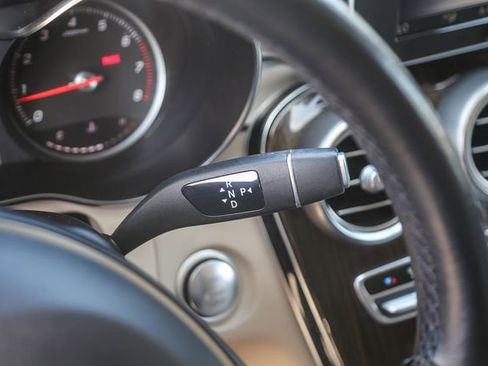 Used 2019 Mercedes-Benz GLC 300 image 21