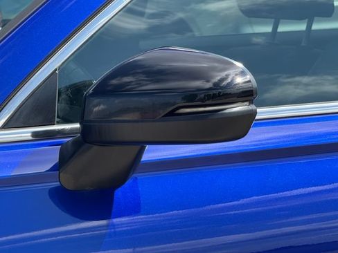 Used 2023 Honda CR-V Sport Touring image 4