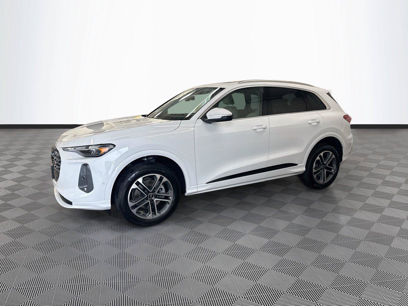 New 2026 Audi Q5 Premium AWD/4WD image 3