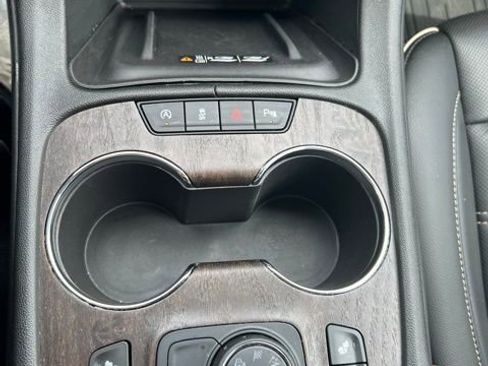 Certified 2023 GMC Acadia Denali w/ Denali Ultimate Package image 25