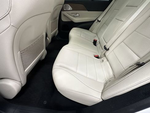 Certified 2025 Mercedes-Benz GLE 450 4MATIC image 23