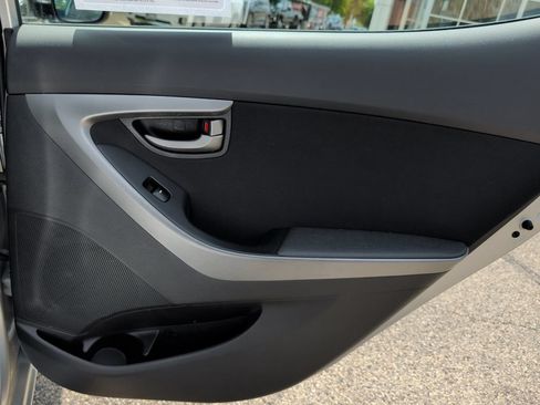 Used 2016 Hyundai Elantra Sport FWD image 34