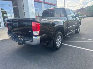 Used 2017 Toyota Tacoma SR5 w/ Tow Package AWD/4WD video 3