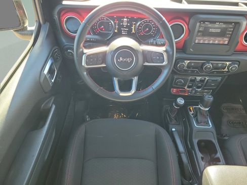 Used 2021 Jeep Wrangler Unlimited Rubicon w/ Xtreme Recon 35" Tire Package image 10