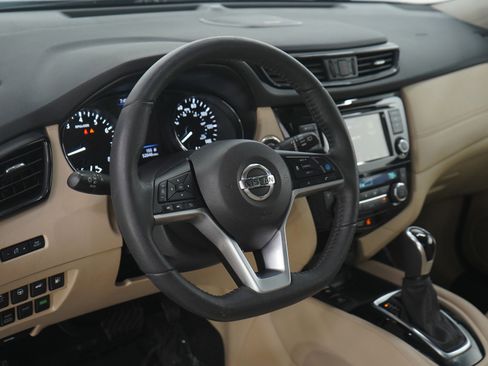 Used 2020 Nissan Rogue SL w/ Premium Package image 21