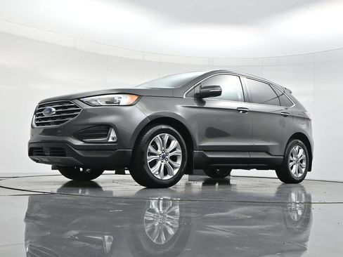 Used 2020 Ford Edge Titanium AWD/4WD image 43