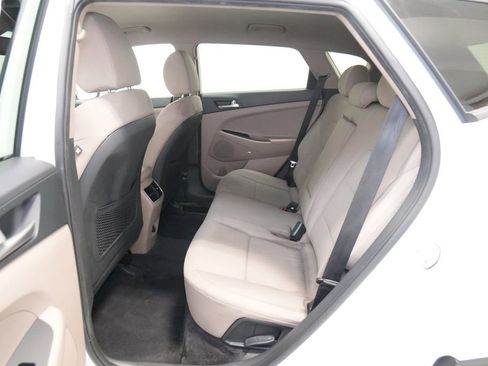 Used 2019 Hyundai Tucson Sport image 20