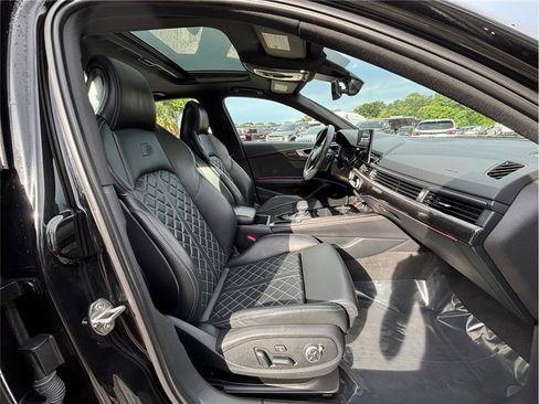 Used 2023 Audi S4 Prestige w/ Prestige Package image 47