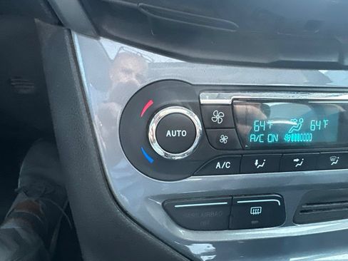 Used 2014 Ford Focus Titanium FWD image 18