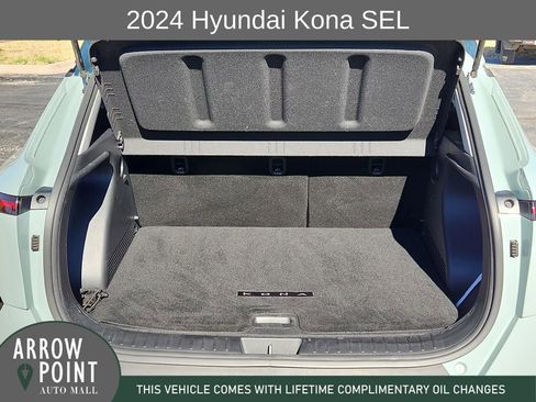 Used 2024 Hyundai Kona SEL image 17