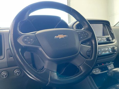 Used 2018 Chevrolet Colorado Z71 AWD/4WD image 14