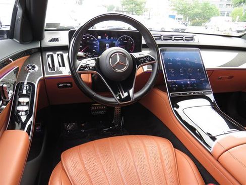 Used 2023 Mercedes-Benz S 500 4MATIC image 10