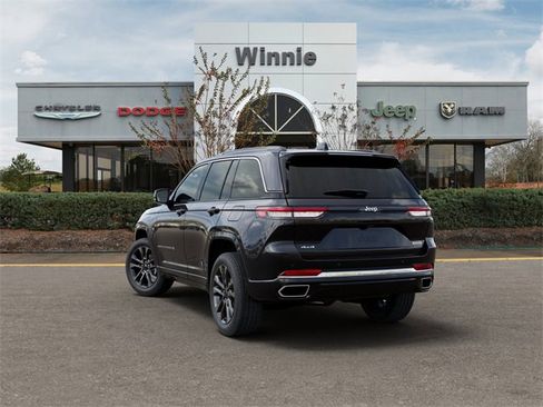 New 2025 Jeep Grand Cherokee Overland w/ Luxury Tech Group IV image 3