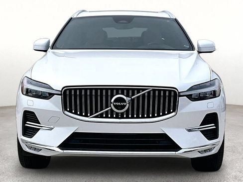 Used 2023 Volvo XC60 B5 Ultimate w/ Climate Package AWD/4WD image 3