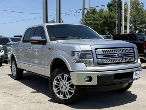 Used 2014 Ford F150 Platinum RWD image 2