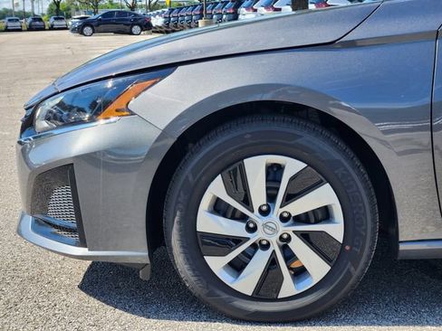 New 2025 Nissan Altima 2.5 S image 5