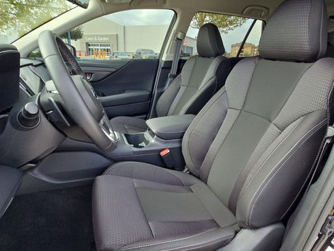 Used 2025 Subaru Outback Premium image 15