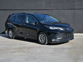 Used 2024 Toyota Sienna XLE video 1