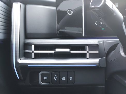 Used 2025 Hyundai Santa Fe Limited image 32