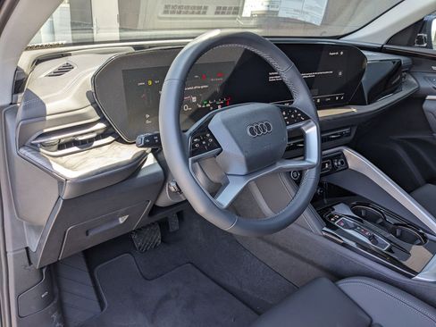 New 2025 Audi Q5 Premium Plus image 10