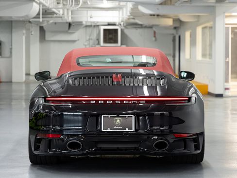 Used 2023 Porsche 911 Carrera S RWD image 7