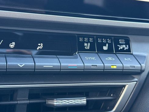 Used 2025 Toyota Camry XSE image 30