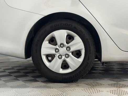 Used 2017 Kia Forte LX w/ LX Popular Package FWD image 34