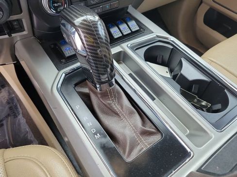 Used 2018 Ford F150 Lariat w/ Equipment Group 502A Luxury image 32