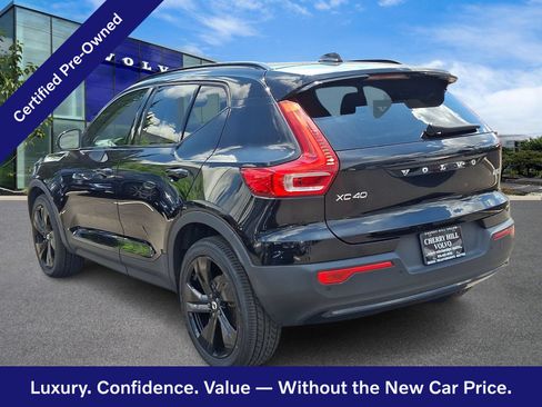 Certified 2023 Volvo XC40 B5 Plus w/ Climate Package AWD/4WD image 5