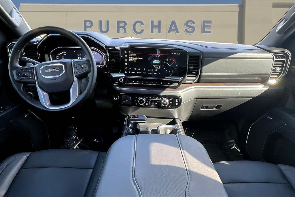 Used 2025 GMC Sierra 1500 SLT w/ SLT Premium Package AWD/4WD image 10