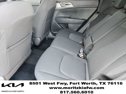 New 2026 Kia Sportage LX w/ LX Convenience Package FWD image 19
