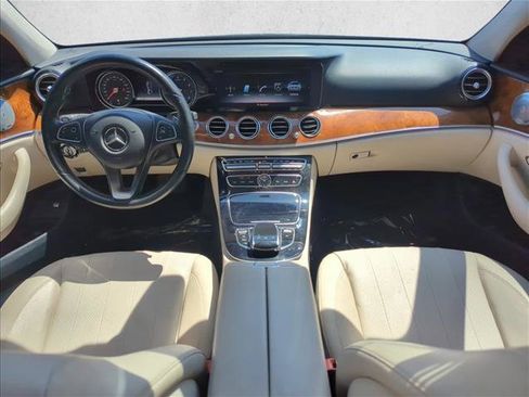 Used 2018 Mercedes-Benz E 300 image 20