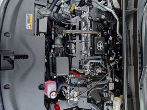 Certified 2025 Toyota Corolla SE image 23