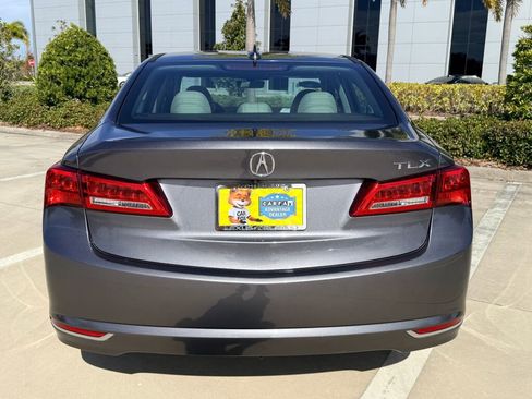 Used 2018 Acura TLX image 12