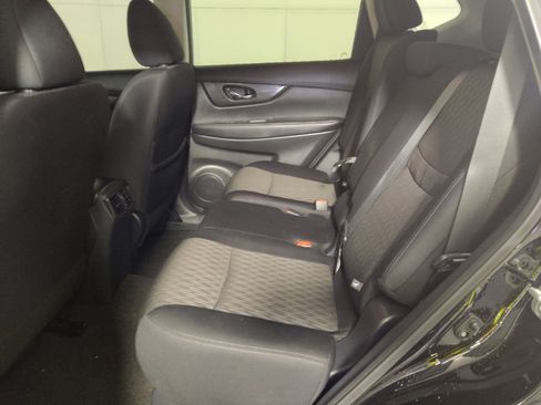 Used 2020 Nissan Rogue S w/ Special Edition Package AWD/4WD image 18