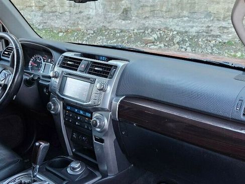 Used 2014 Toyota 4Runner Limited image 20