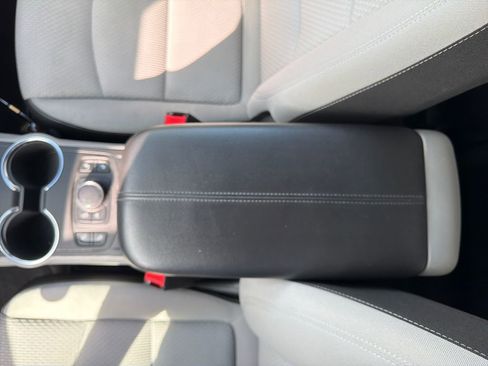 Certified 2022 GMC Terrain SLE w/ Driver Convenience Package image 29