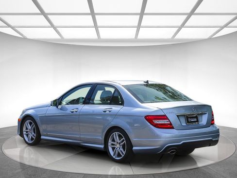 Used 2013 Mercedes-Benz C 250 Sedan image 2