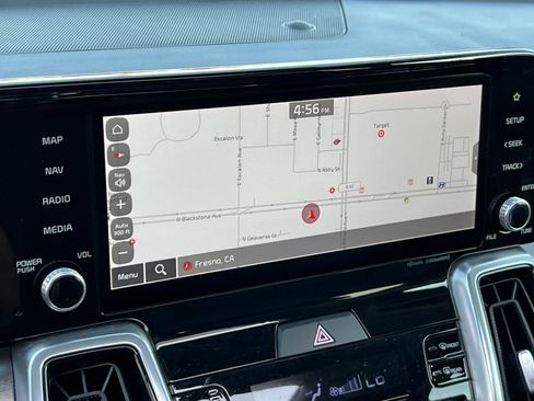 Used 2022 Kia Sorento SX image 21