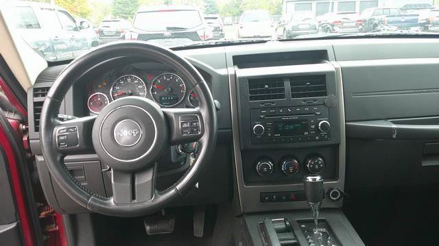 Used 2012 Jeep Liberty Sport AWD/4WD image 10