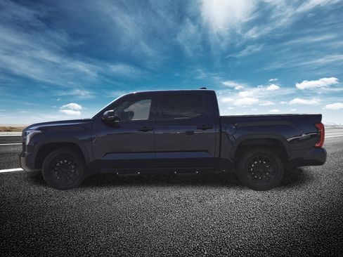 Used 2022 Toyota Tundra SR5 w/ Convenience Package image 15