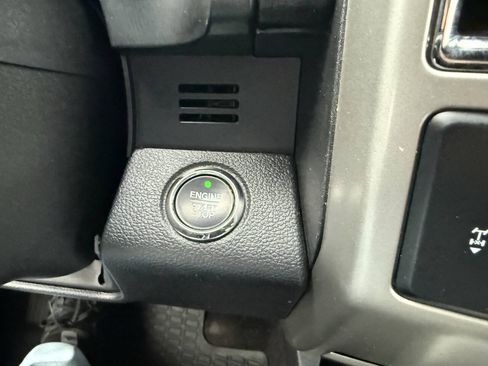 Used 2015 Ford F150 Lariat AWD/4WD image 19