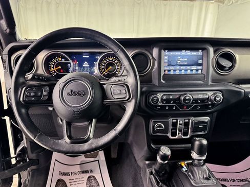 Used 2018 Jeep Wrangler Unlimited Sport S AWD/4WD image 14