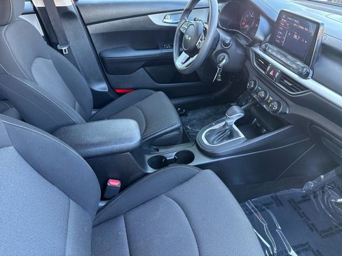 Used 2023 Kia Forte LXS w/ LXS Technology Package image 14