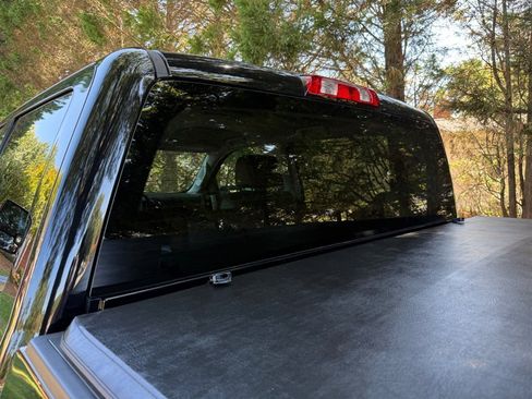 Used 2017 Chevrolet Silverado 2500 LTZ image 30